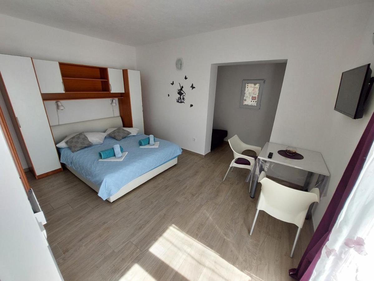 Apartments Matic Baška Voda エクステリア 写真