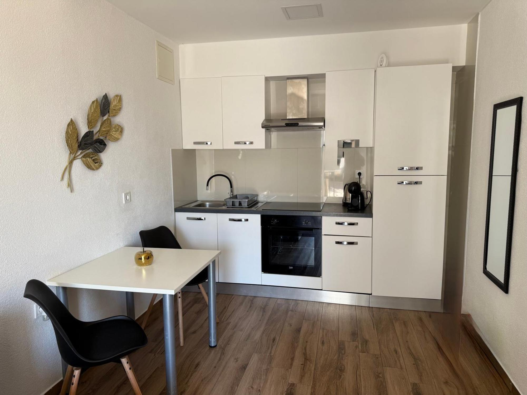 Apartments Matic Baška Voda エクステリア 写真